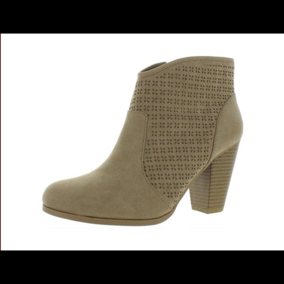 Aria Perforated Boots Size 8 - Picture 4 of 5